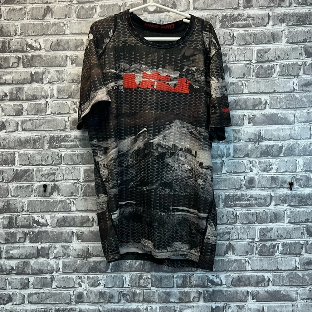 Nike Pro‎